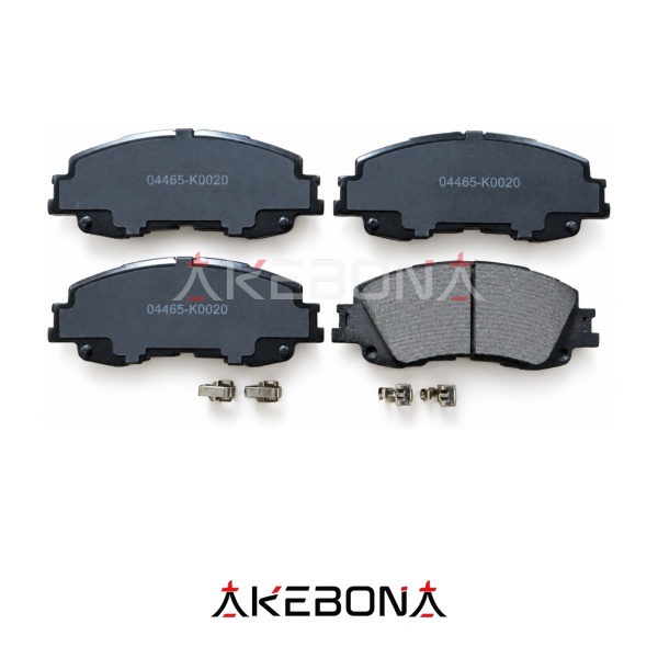 Новые тормозные колодки перед Toyota Yaris Aqua 04465-K0020